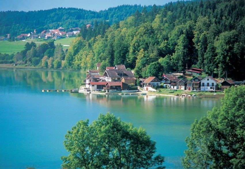 Reis Jura Hotel Le Lac