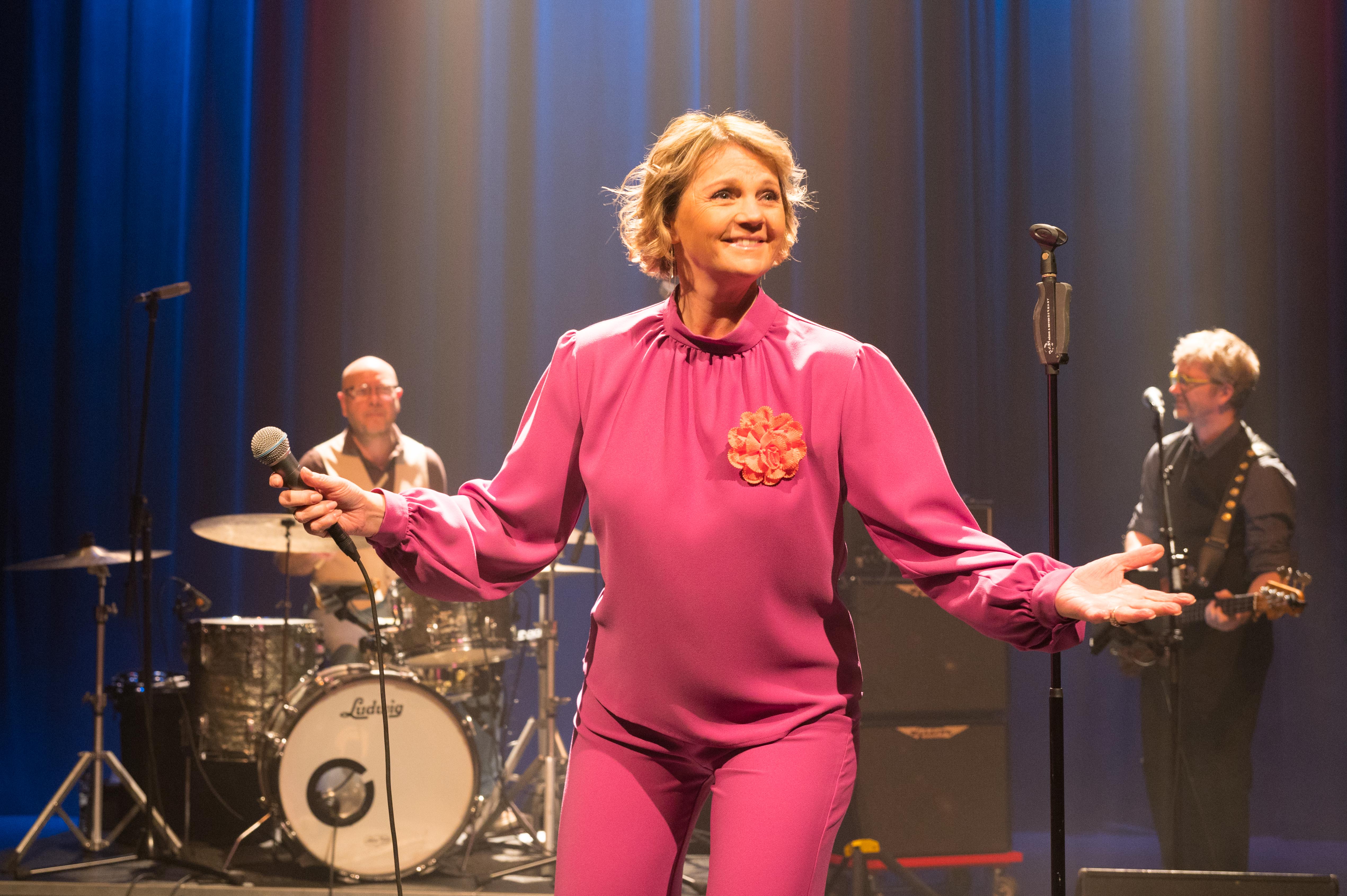 Barbara Dex (8 Van 97)