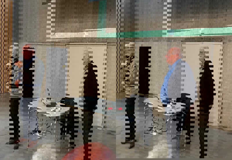 Ca375942 79Ed 4266 A3ed 226B9f070b8a