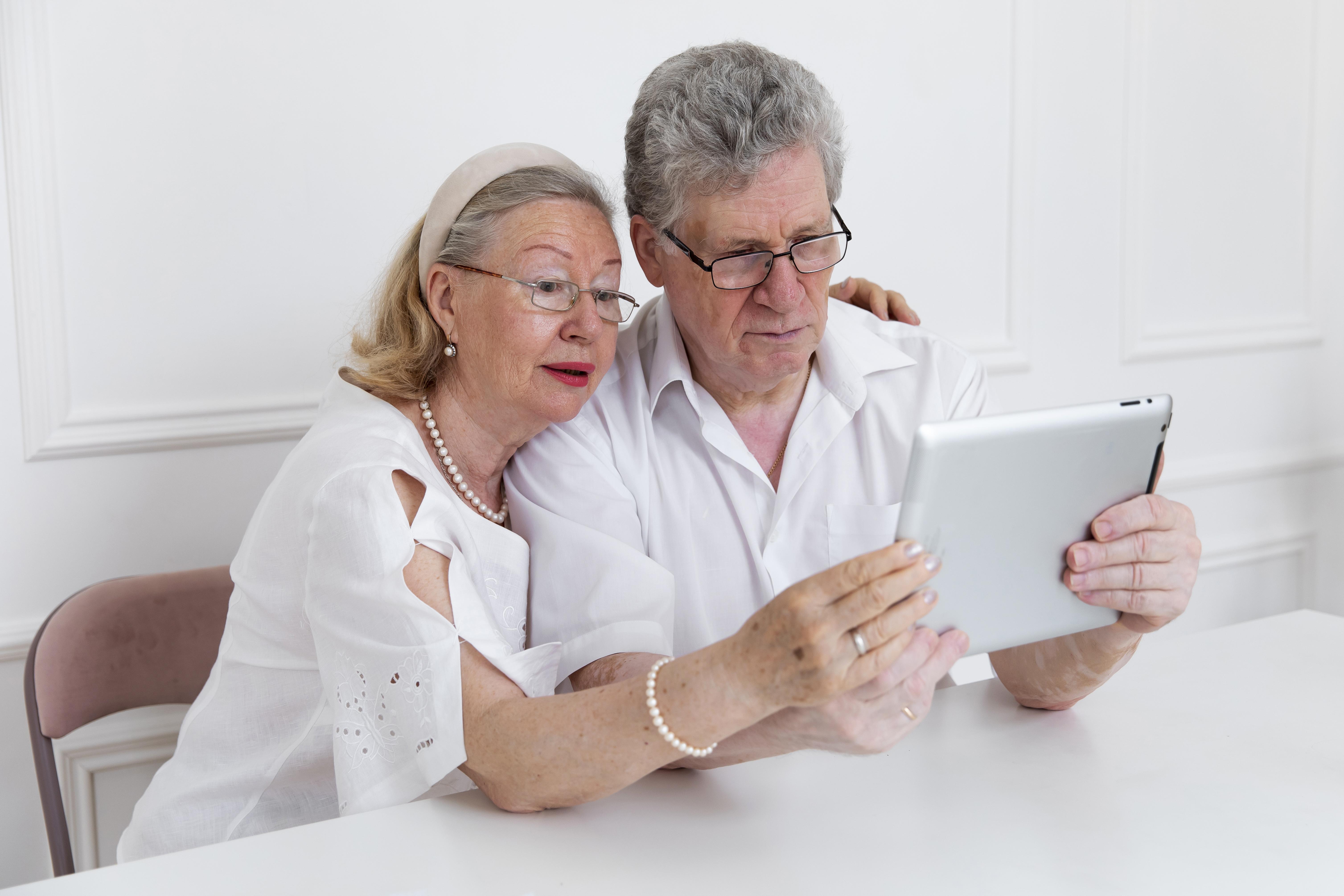 Foto Internetfraude Ouderenraad