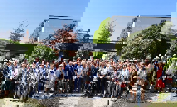 Aa4f9d9a D981 4474 A31e 8265C683877c