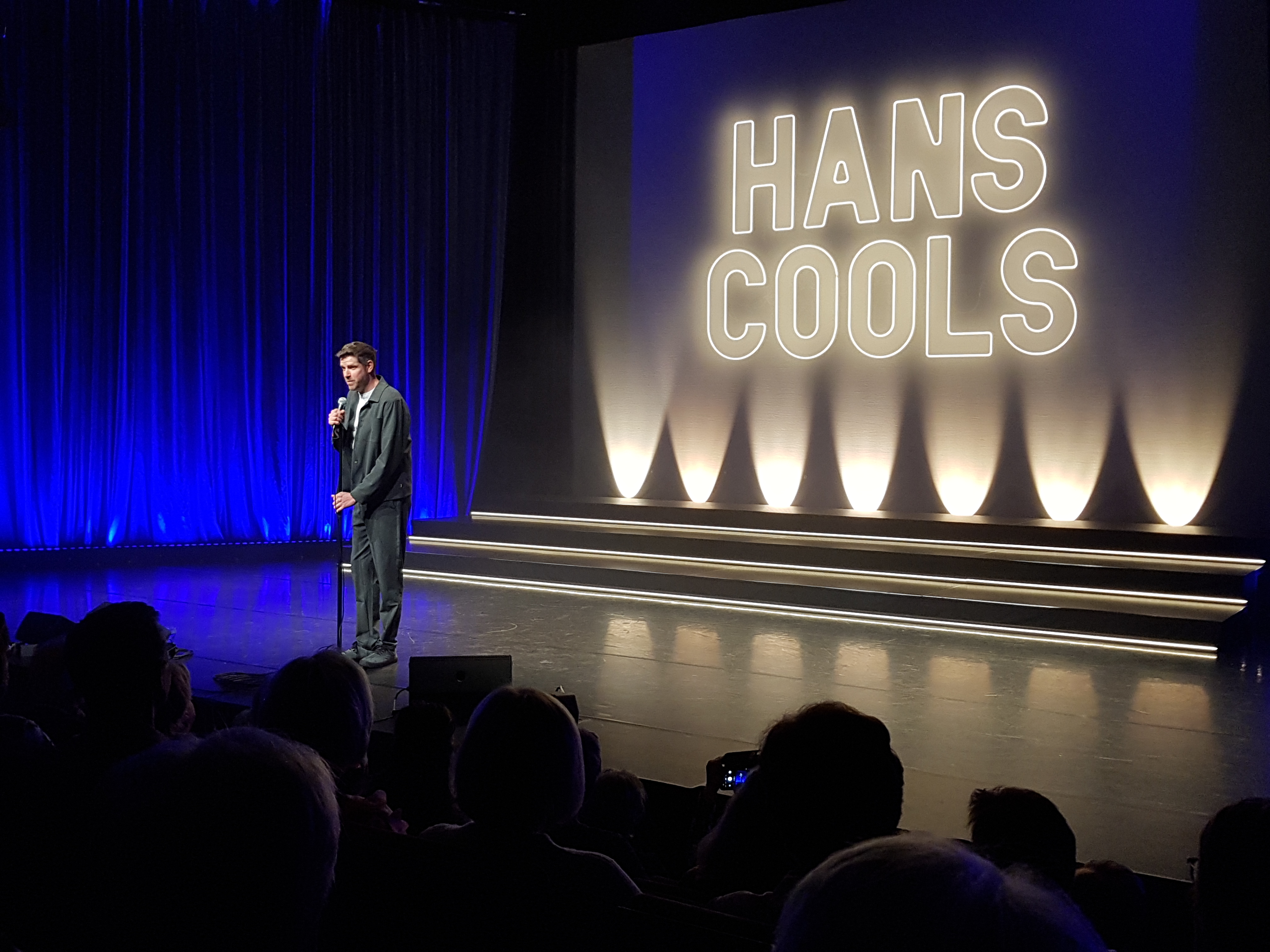 2026-04-27  /  Comedy Hans Cools