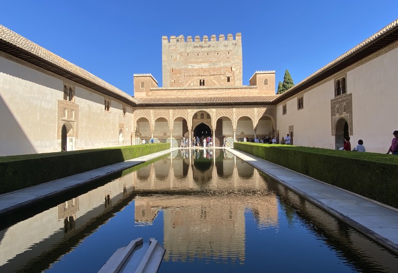Granada V