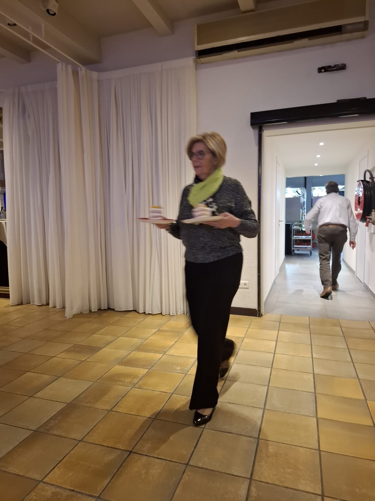 398A7545 8B14 4251 9C9d C9ad1a0430ea