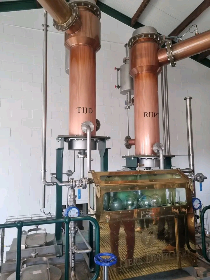 1774858586476