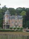 Afbeelding met buitenshuis, boom, huis, raam

Door AI gegenereerde inhoud is mogelijk onjuist.