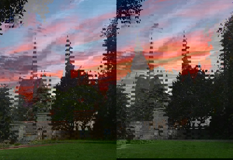 110094254 10222722611843637 3432629308521741583 O