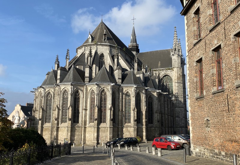Kerk van Mons