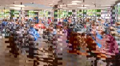 gezellig samenzijn maand