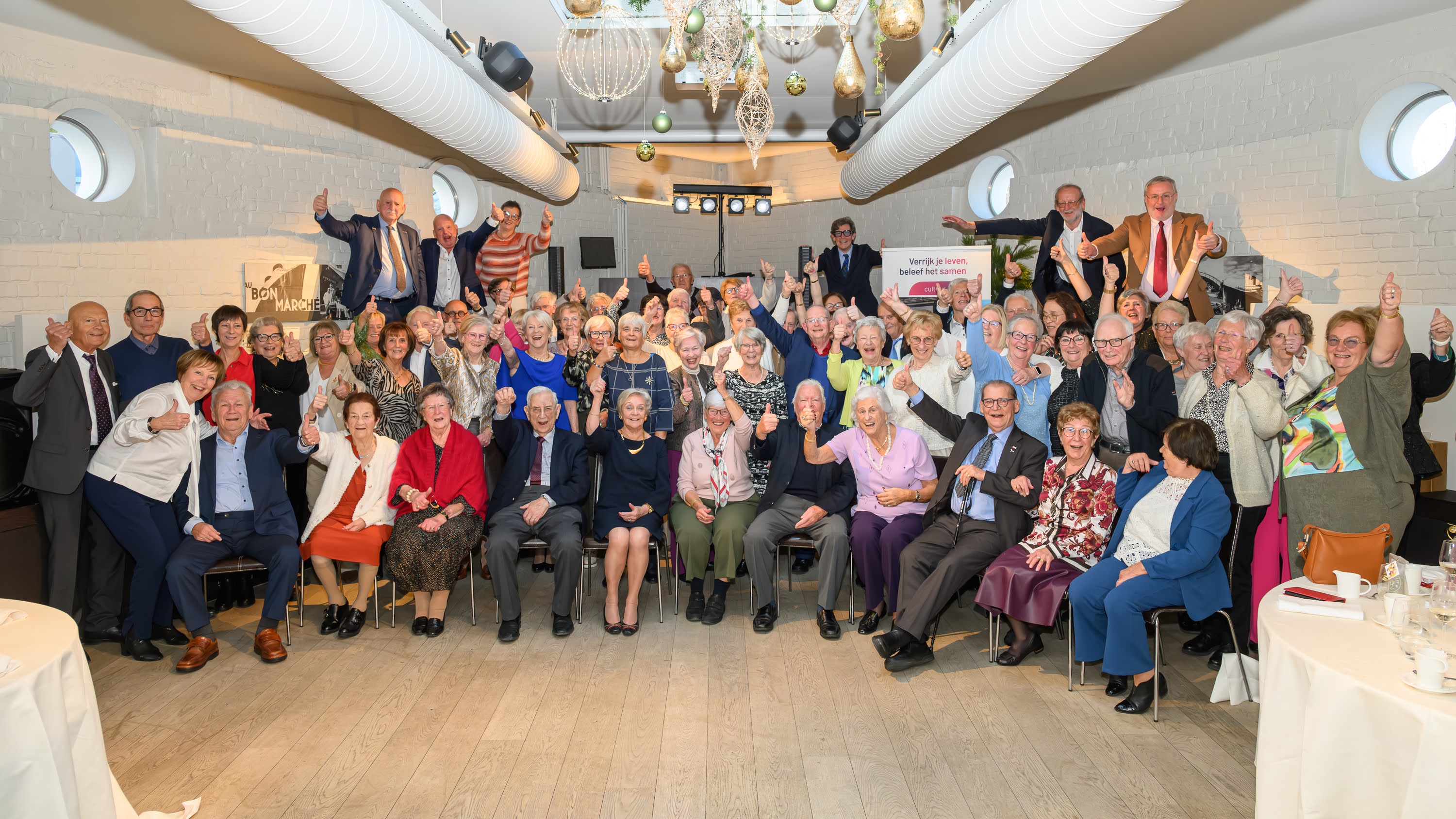 Neos 45 Jaar Groepsfoto