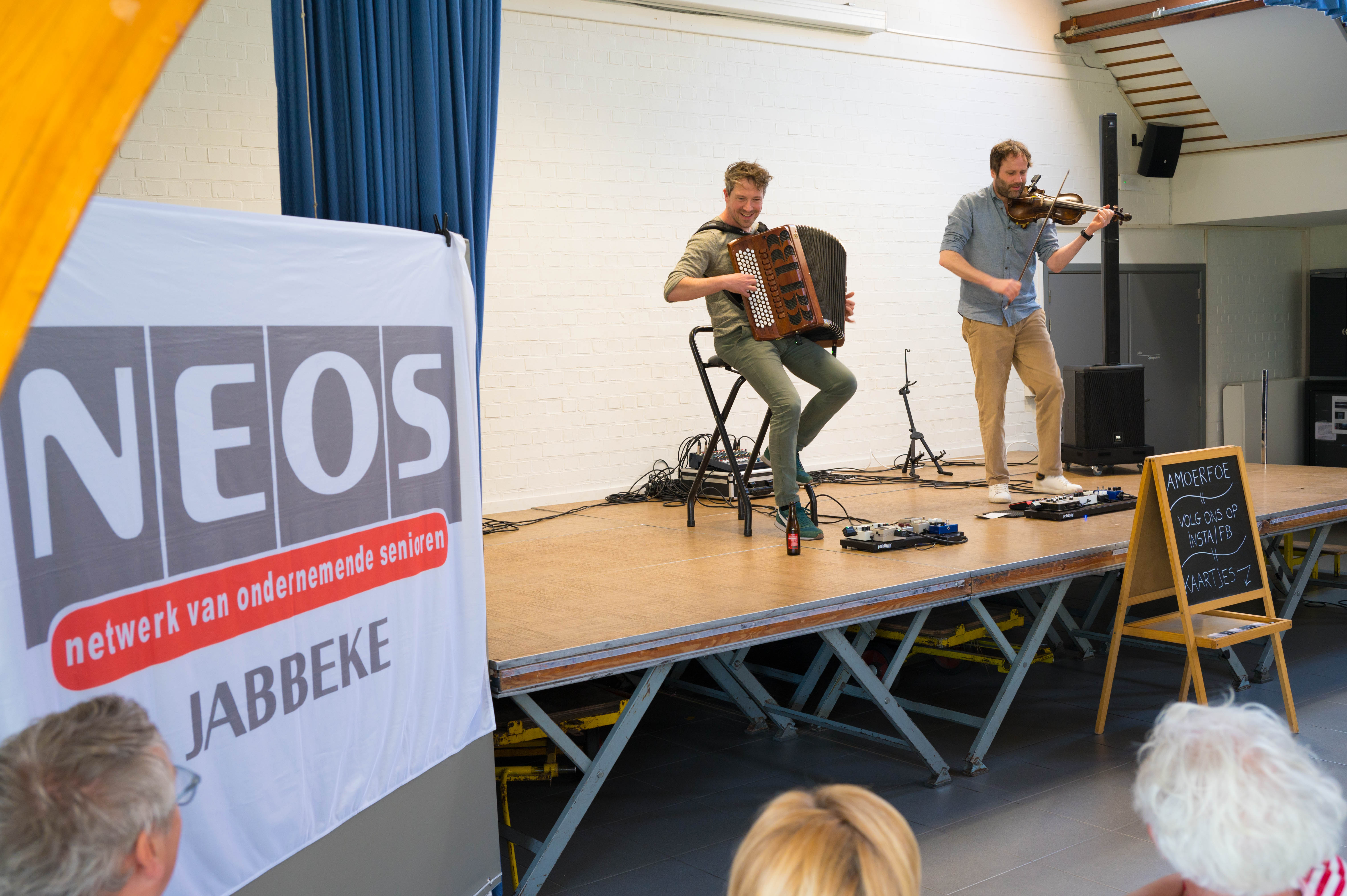 Amoerfou (14 Van 32)