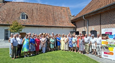 Neos Harelbeke - groepsfoto BBQ